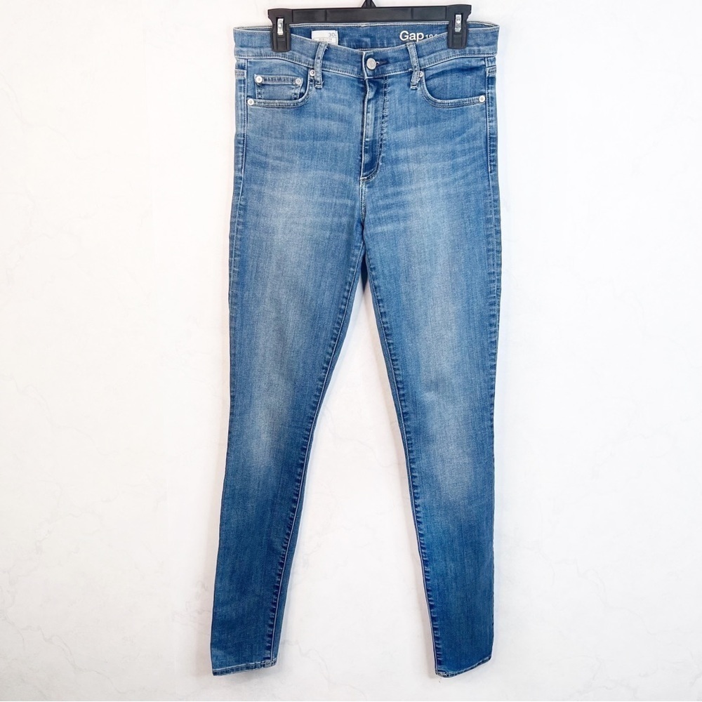 [Gap]